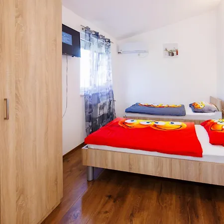 Ana In - Haus Fuer 8 Personen