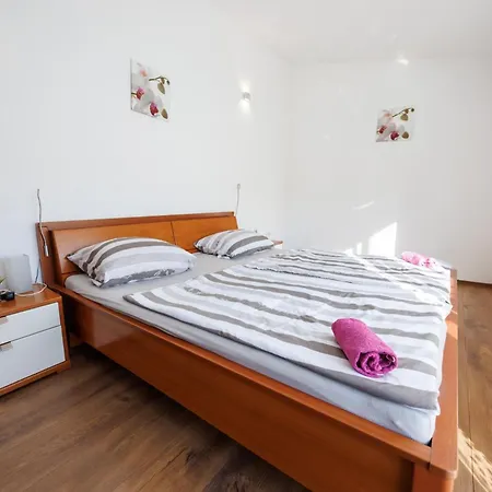 Ana In - Haus Fuer 8 Personen فيلة
