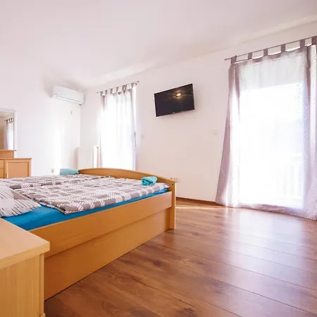 فيلة Ana In - Haus Fuer 8 Personen *