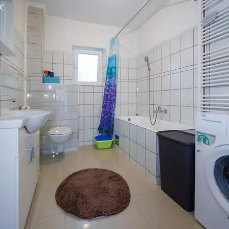 فيلة Ana In - Haus Fuer 8 Personen *